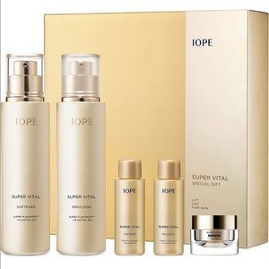 IOPE set - never used. Originally bought for $85
